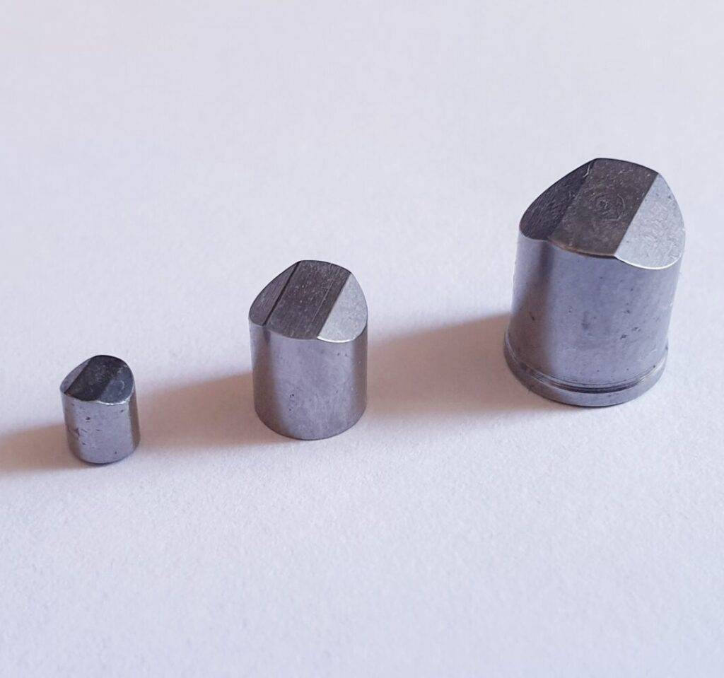 Fragment Simulating Projectiles (FSPs) used for testing ballistic resistance. They have a chisel shaped nose to simulate an average real-life fragment. Fragment shape depends on the fragmentation method: natural, controlled, and preformed. (Source: Armament Research Services – ARES)